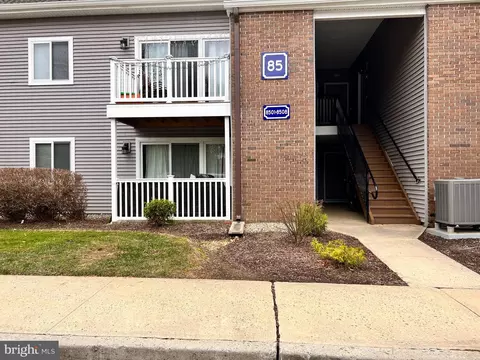 8507 Tamarron Dr, Plainsboro, NJ 08536