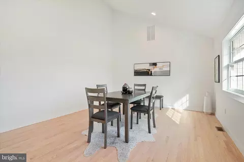 47 Eardley Rd, Edison, NJ 08817 photo 4