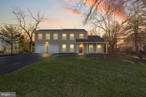 41 Perrine Rd, Plainsboro, NJ 08536