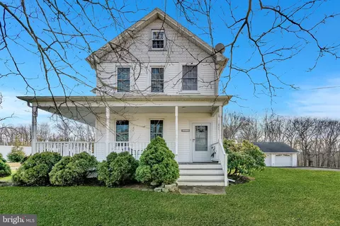 325 Buckelew Ave, Monroe Township, NJ 08831