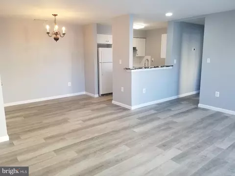 405 Aspen Dr, Plainsboro, NJ 08536