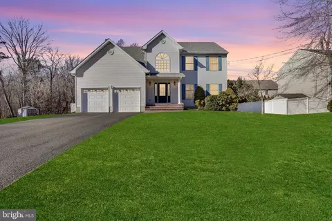 64 Avenue H, Monroe Township, NJ 08831