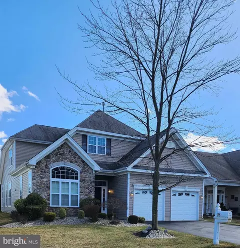 198 Diamond Spring Dr, Monroe Township, NJ 08831