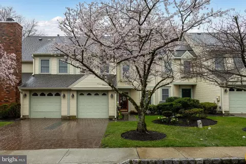 31 Fair Acres Ct, Princeton, NJ 08540