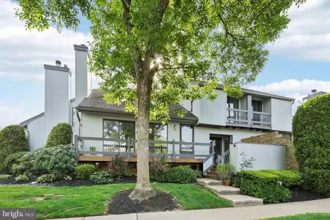 24 Meadow Ct #1684, Monmouth Junction, NJ 08852