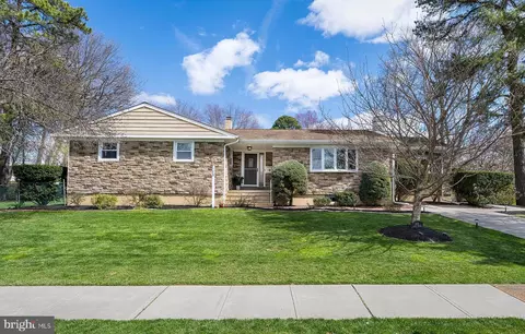103 River St, Monroe Township, NJ 08831