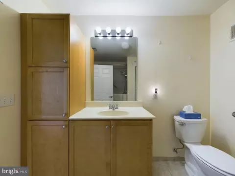 Bath - 77 Liddle Ave, Edison, NJ 08837 photo 1 of 4