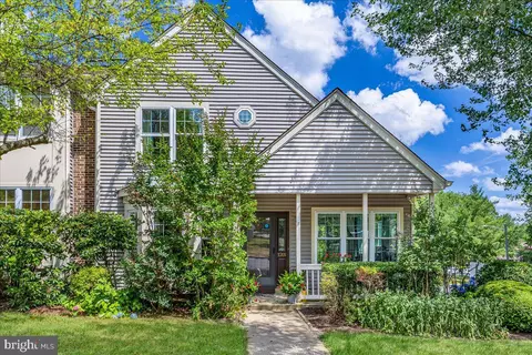 1201 Holly Ct, Monmouth Junction, NJ 08852