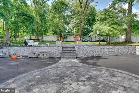 Exterior - 175 Union Ave, Middlesex, NJ 08846 photo 4 of 9