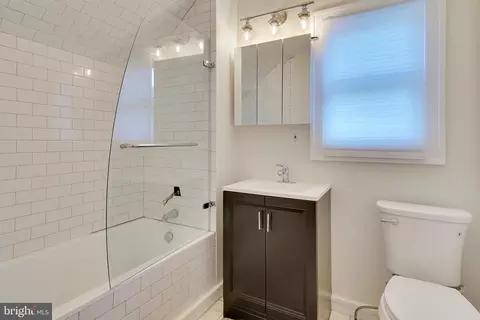 Bath - 175 Union Ave, Middlesex, NJ 08846 photo 2 of 2