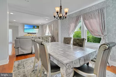 Dining - 175 Union Ave, Middlesex, NJ 08846 photo 2 of 2