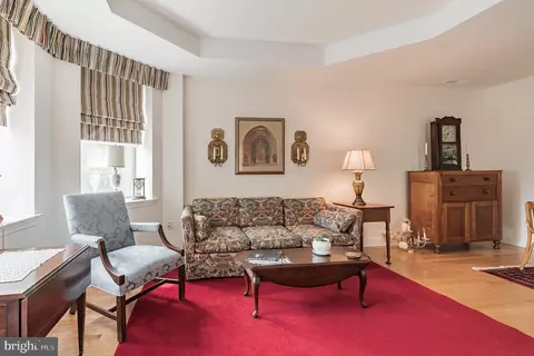 2207 Windrow Dr, Princeton, NJ 08540