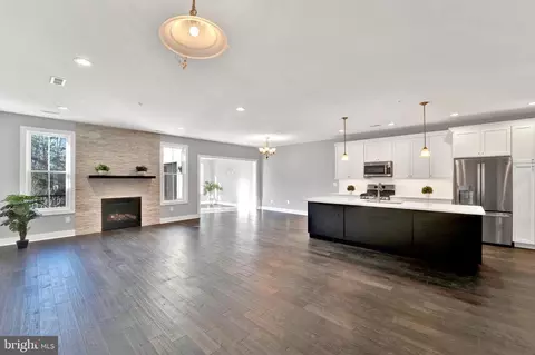72 Riverwalk, Plainsboro, NJ 08536