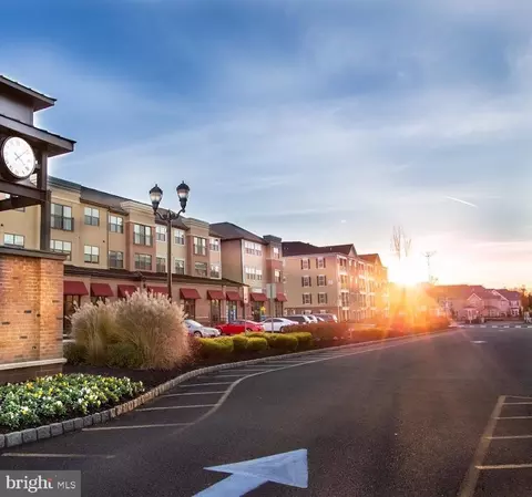 543 Doral Ct, Piscataway, NJ 08854