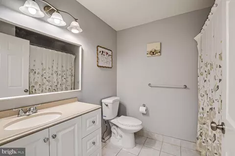 53 Boulder Dr, Edison, NJ 08817 photo 29