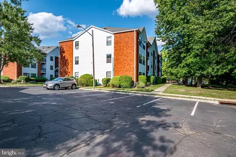 53 Boulder Dr, Edison, NJ 08817 photo 3