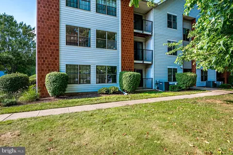 53 Boulder Dr, Edison, NJ 08817 photo 5