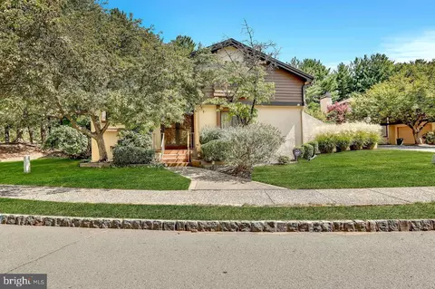 545 Sayre Dr, Princeton, NJ 08540
