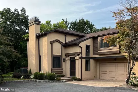 111 Sayre Dr, Princeton, NJ 08540