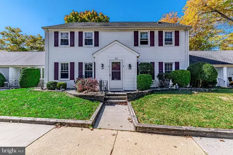 93 Nassau Rd # C, Monroe Township, NJ 08831