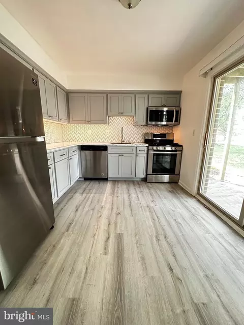 105 Mandon Ct, Princeton, NJ 08540