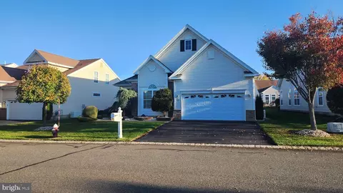 20 Steeple Rd, Monroe Township, NJ 08831