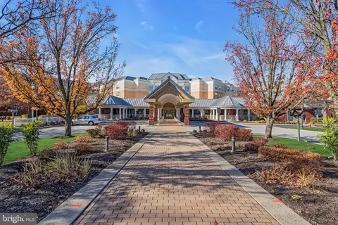 2010 Windrow Dr, Princeton, NJ 08540