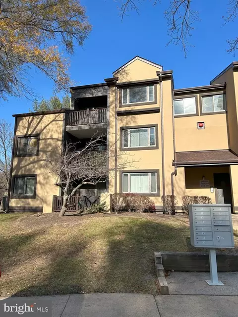 2108 Sayre Dr, Princeton, NJ 08540
