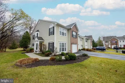 204 Park Knl, Princeton, NJ 08540
