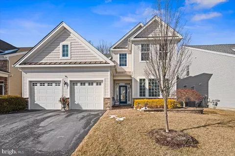 86 Inverness Dr, Kendall Park, NJ 08824