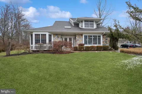 20 Primrose Cir, Princeton, NJ 08540
