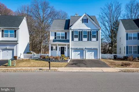 9 Marion Dr, Plainsboro, NJ 08536