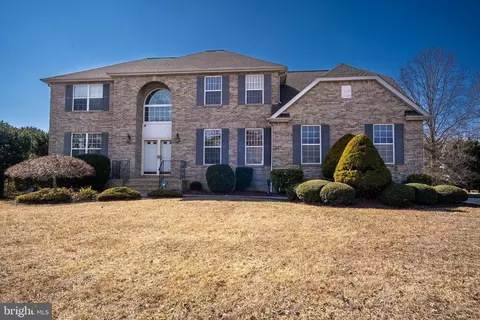 5 Annie Ln, Monroe Township, NJ 08831