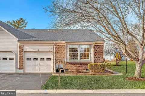 8 A John Paul Jones Dr, Monroe Township, NJ 08831