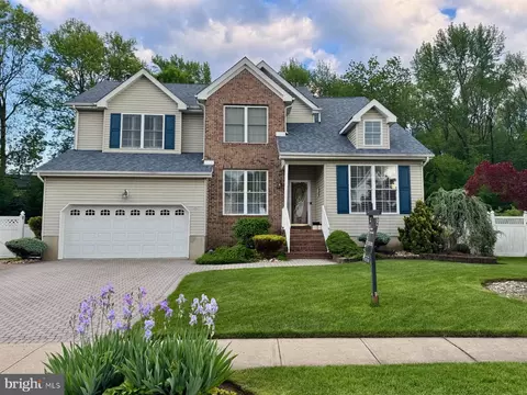 17 Putnam Rd, Monmouth Junction, NJ 08852
