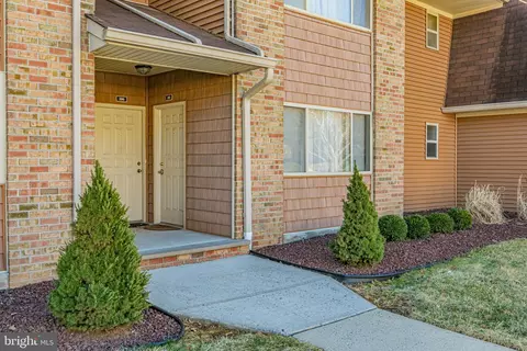 205 Mandon Ct #1, Princeton, NJ 08540