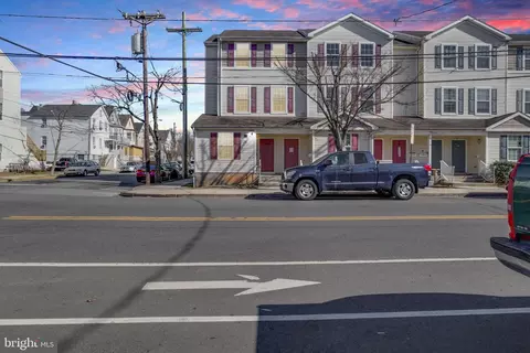 128 A Remsen Ave, New Brunswick, NJ 08901