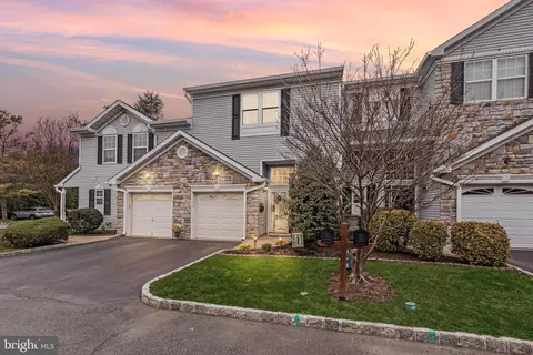 23 Hanna Ln, South Amboy, NJ 08879