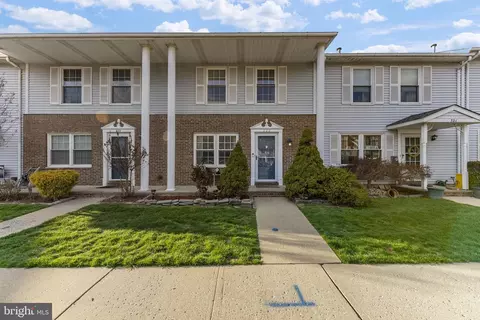 322 Gambocz Ct, Monmouth Junction, NJ 08852