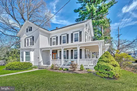 15 Stockton Ave, Monroe Township, NJ 08831