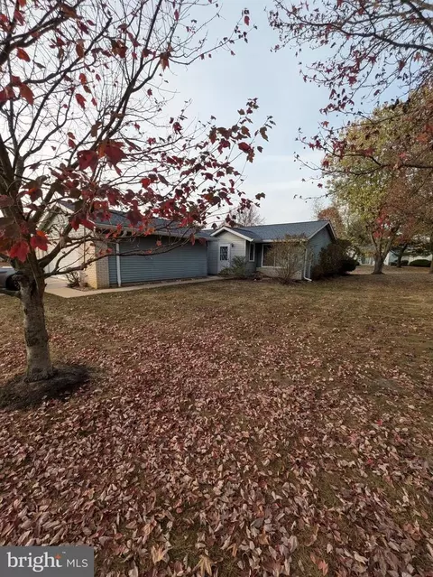 438 B Belford Rd, Monroe Township, NJ 08831