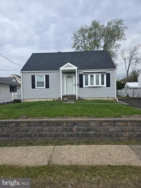 3245 Washington Rd, Parlin, NJ 08859