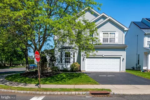 31 Orchid Dr, Plainsboro, NJ 08536