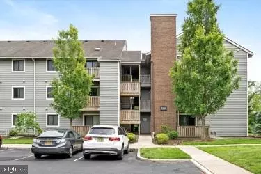 422 E Ravens Crest Dr, Plainsboro, NJ 08536
