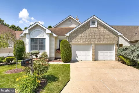 57 Harwood Rd, Monroe Township, NJ 08831