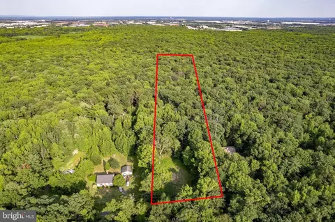 82 Miller Rd, Cranbury, NJ 08512
