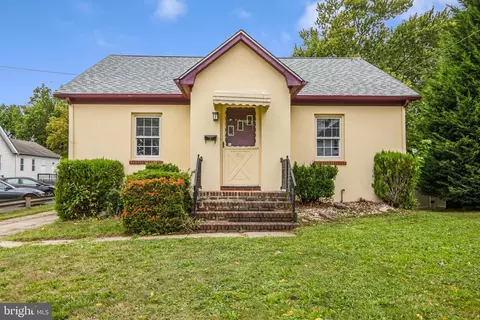 805 King Georges Rd, Fords, NJ 08863