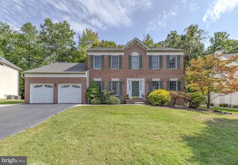 16 Tanner Dr, Princeton, NJ 08540