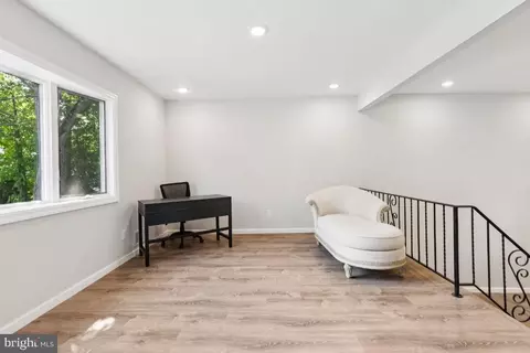 Entry Way - 5 Waverly Dr E, Edison, NJ 08817 photo 1 of 8