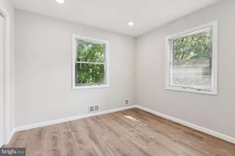 Other - 5 Waverly Dr E, Edison, NJ 08817 photo 3 of 7